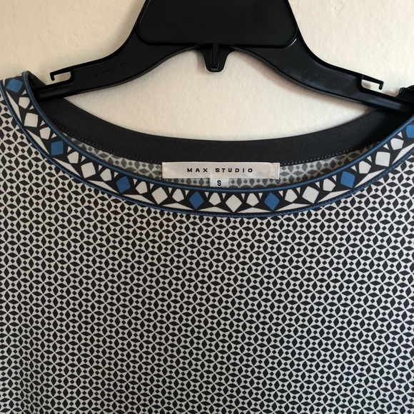 Max Studio Dress !! - Picture 2 of 3